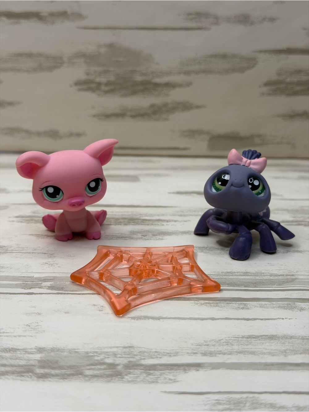 Littlest Pet Shop #329 Glass Eye Spider w/ Web & #330 Pink Pig LPS Pet Pairs